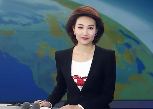 詹姆斯亲临布朗尼公布会 与新队友现场互动显现球队凝固力(来了!众张布朗尼詹姆斯最新帅)